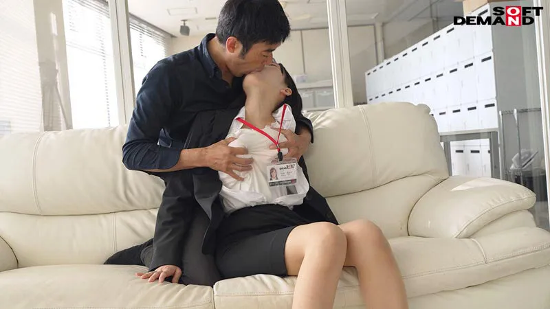 宣伝部 松永あかり 初AV出演 サンプル画像 9