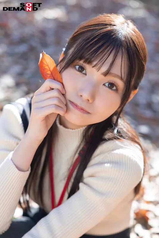 宣伝部 松永あかり 2度目のAV出演 はじめて尽くしの5日間に密着！ こっそり露出 主観フェラ ローションプレイ 玩具オナニー 3P サンプル画像 18