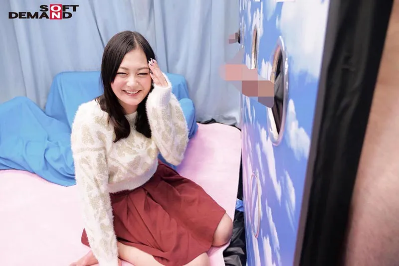 大学生カップル限定 マジックミラー号 彼女さん！彼氏のチ○ポはど～れだ？当てられなけりゃ NTR サンプル画像 17