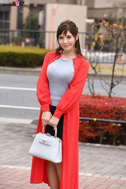 マジックミラー号 美熟女 vs 年下イケメン 痙攣絶頂中出しナンパ in 池袋西口百貨店前 サンプル画像 4