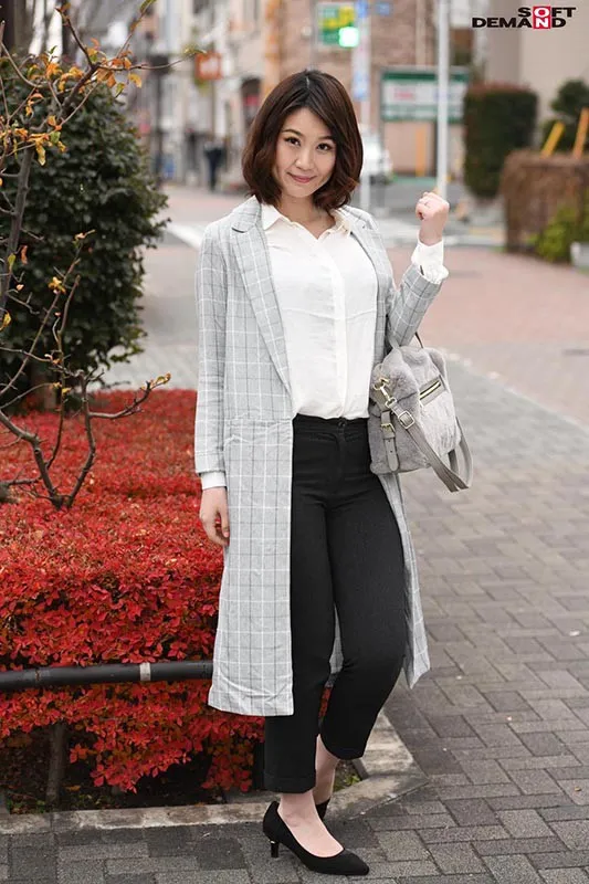 マジックミラー号 美熟女 vs 年下イケメン 痙攣絶頂中出しナンパ in 池袋西口百貨店前 サンプル画像 7