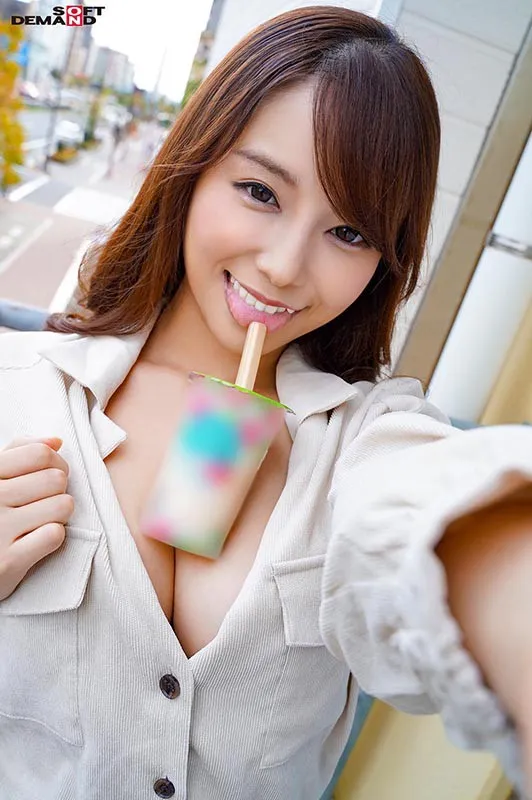 ‘SNS映え’大好き女子大生 個人撮影inマジックミラー号 巨乳肉感JD全員彼氏持ち4名 承認欲求につけ込んでミラー号に連れ込み！そのままハメ撮りAV発売！ サンプル画像 13