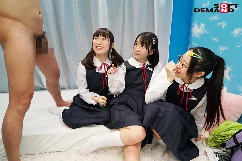 マジックミラー号 田舎から東京にやってきた修学旅行生 未成年には過激な保健体育の特別講義でキツキツ極狭おま○こに挿入！中には処女の子も！？ サンプル画像 4