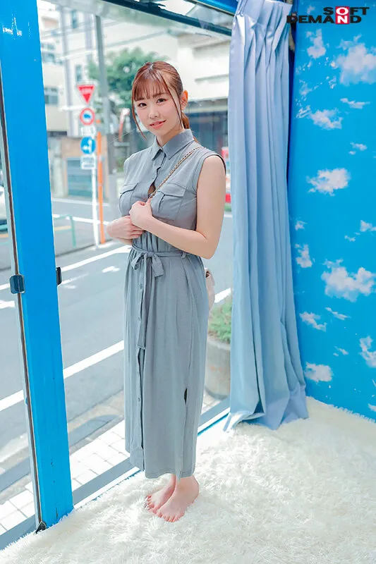 マジックミラー号 マキシワンピを着ている女性はスキだらけ！？ 20代の人妻に「服着たままで良いので、電マ当てさせてくれませんか！？」と声掛け乗車！着衣越しでもハッキリわかる 乳首！マンスジ！潮シミ！ 無防備な若妻は初めてのクイックマッサージ体験で潮をまき散ら… サンプル画像 9