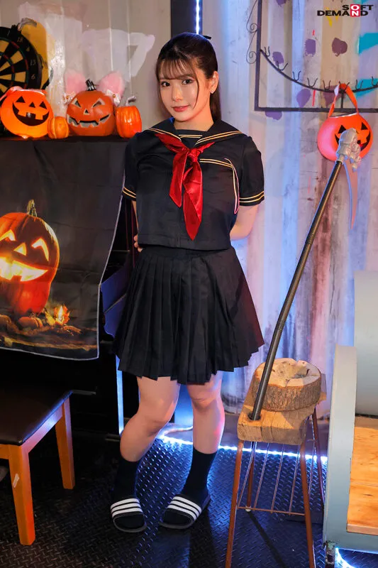 逆転マジックミラー号 おかげさまでパート10 渋谷ハロウィン編 「コスプレ女子たちのSEXをナマで見たくないですか？」大人数に見られているとは知らずに激イキ姿を大胆に披露！ シリーズ最多5名の素人娘が乗車しちゃいました！ サンプル画像 3