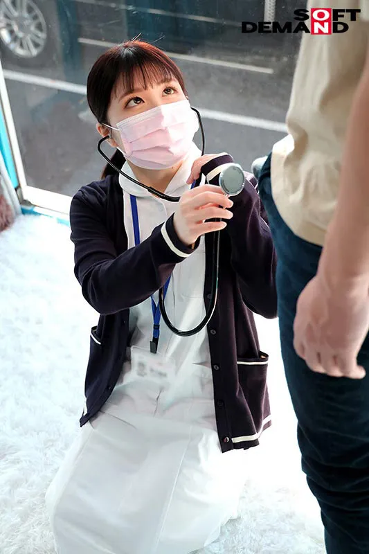 マジックミラー号 看護師限定 「絶倫ち○ぽ診察してくれませんか？」勃起が収まらなくて困っている男性をあの手この手で優しく導く白衣の天使たち3名収録4 サンプル画像 14