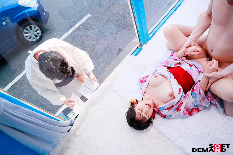 マジックミラー号 女子○生限定 彼女さん！彼氏のチ○ポ当ててください！！inマジックミラー号 夏祭りデート中の浴衣美少女SP サンプル画像 20