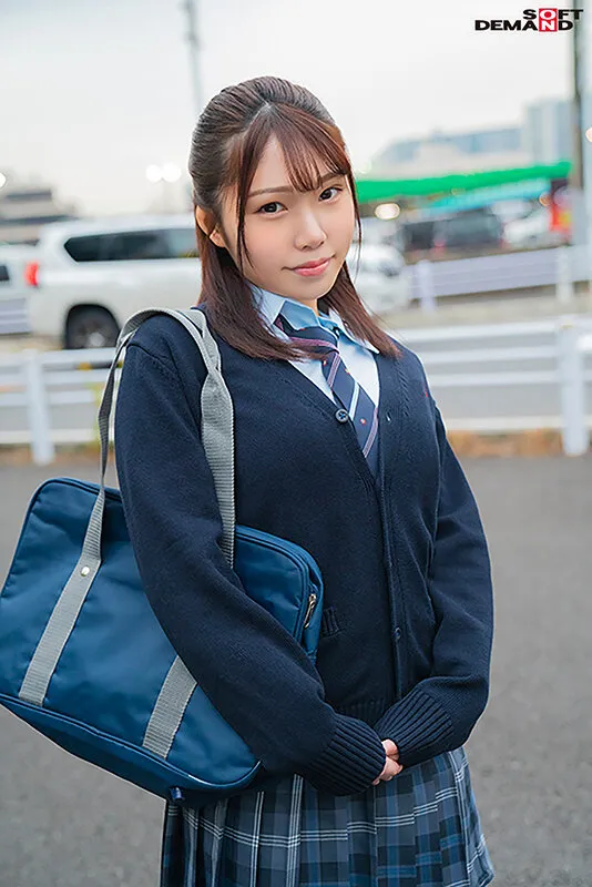 【はる編】マジックミラー号 保健体育の課外授業 現役女子○生の目の前でオトナの濃厚SEXを見せつける！思春期の性的好奇心に火を点けて初めての杭打ち騎乗位で中イキ体験 SDMM-132-04 広瀬結香 サンプル画像 5