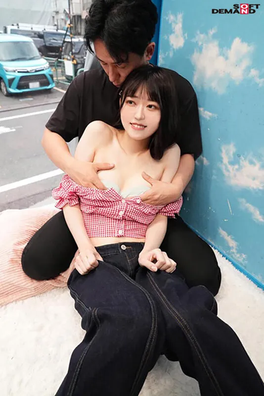 【オフショル女子限定】初めてのDEEP乳揉み！恥ずかしいけど吐息を漏らしちゃうおっぱい敏感娘は生ち〇ぽだって受け入れちゃう？？鎖骨の綺麗な素人娘・らんちゃん編 サンプル画像 3