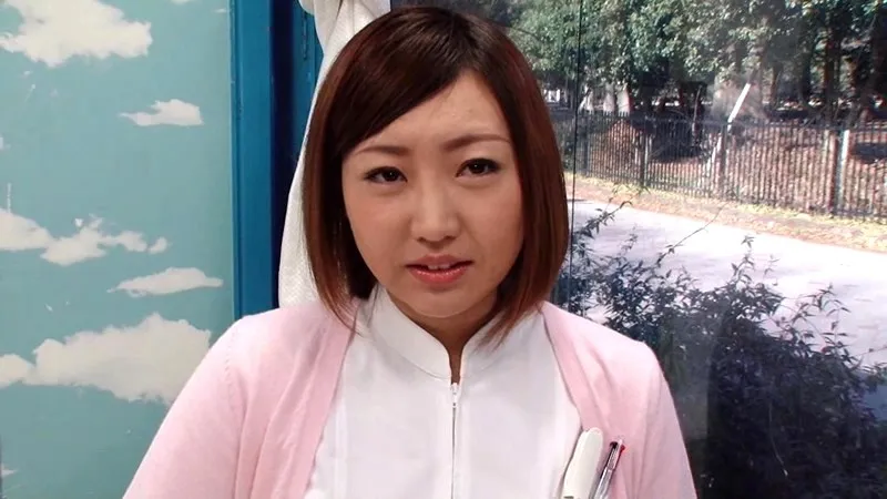 「路上ナンパで思わず乗り込んだMM号で目覚めた露出願望」 街中で裸を見られ、愛液まみれでイキ続ける敏感ナース サンプル画像 16