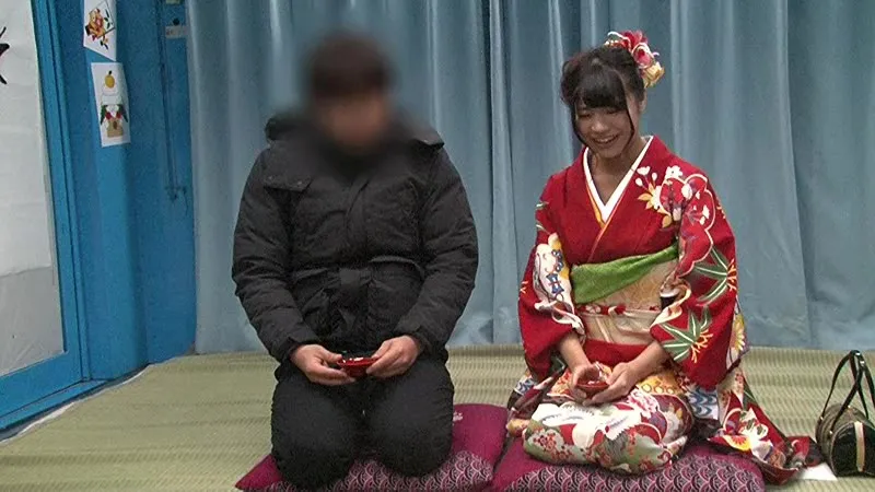 マジックミラー号 2017年新春！初詣に来た友達同士の男女がお年玉進呈ウキウキ野球拳！！全裸になって2人きりになったら火が点いて開運姫始め！ サンプル画像 15