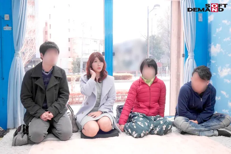 マジックミラー号 夫・妻の目の前で‘100ピストンで絶対に破けるコンドーム’とは知らずに挿入を許しちゃう真正中出しドッキリ企画！「ゴムしているのに気持ちいい！」生挿入とは気づかずに不本意に受け入れる寝取られ強●膣内射精！！ サンプル画像 8