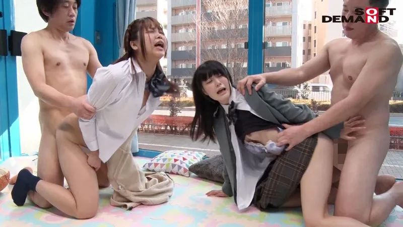 マジックミラー号 田舎からやってきた修学旅行生10名 未成年には過激な保健体育の特別講義でキツキツおま○こに挿入！汚れなき10代乙女の顔に精子をダラっと発射！2 10人中10人挿入成功！ サンプル画像 16