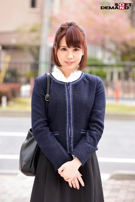 マジックミラー号 卒業式シーズン到来 憧れの大好きな先生と2人っきり！「女性ってどうやったらイクんですか…？」真剣に指導するあまり、男子生徒と女教師が一線を越えた禁断の関係に！ サンプル画像 19