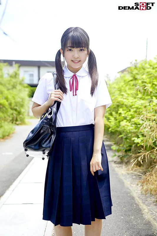 マジックミラー号 もうすぐ夏休み！田舎で育った夏服女子○生がはじめてのオモチャで激イキ絶頂体験！2 史上最高レベルの女子○生10人中10本番スペシャル！ サンプル画像 2