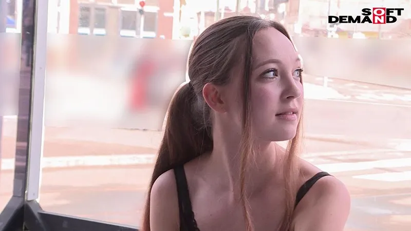 マジックミラー号inヨーロッパ 海外ロケでナンパした日本人好みの可愛くてうぶな欧州本物素人娘を7名厳選 日本人素人男性3名がサムライチ○ポで殴り込み！？ 7SEX240分SP Vol.1 サンプル画像 16