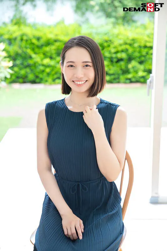 旦那には絶対ナイショの性癖。古都・京都から来たはんなりドM奥さん 三池小春 34歳 AV DEBUT サンプル画像 2