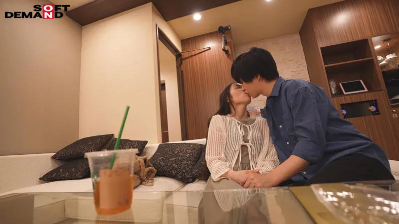 生まれて初めて 男の人の精子飲んじゃいました 埼玉県春日部市在住の敏感ママさん 玉井晴香 第4章 地元を離れて年下男子と手つなぎデート後、旦那も忘れて貪りSEX サンプル画像 12