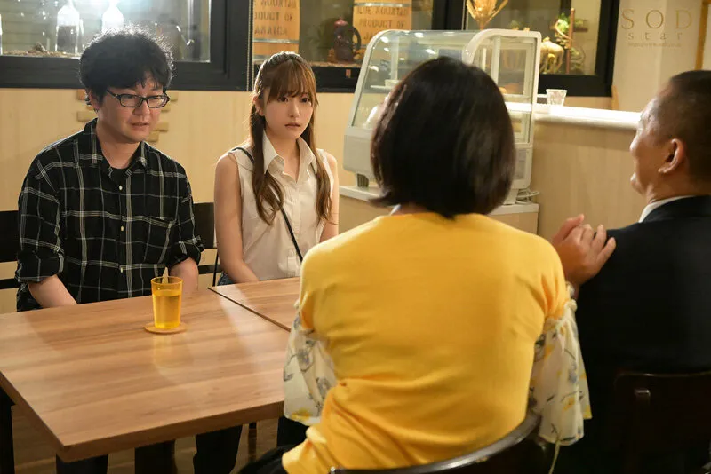 夫婦交換クラブ セックスレスを解消するため他人の旦那とのSEXにのめり込む淫乱人妻 青空ひかり サンプル画像 2