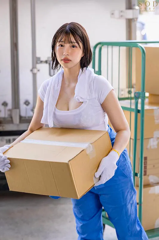 配送中NTR 既婚ベテランドライバーの配送に付いて回るうち車中でおそわれてしまった新婚人妻 唯井まひろ サンプル画像 2