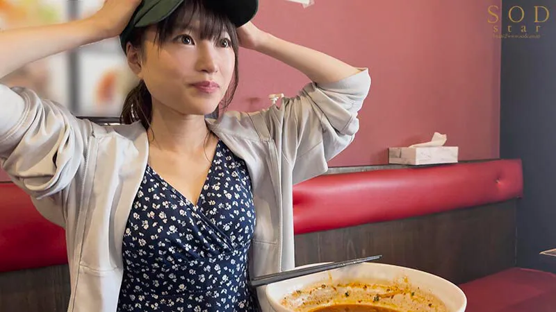 年上セフレと過ごす休日 僕の家でゲームしてセックスして寝る 天宮花南 サンプル画像 6