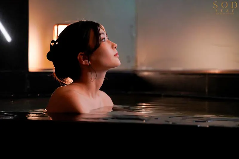 体を張ったおもてなしで経営難を立て直す温泉若女将 コンパニオンは私一人ですが晩酌でも宴会遊びでも中出し接待でも何でもご要望ください。ただしお代はきっちりいただきます… 本庄鈴 サンプル画像 3