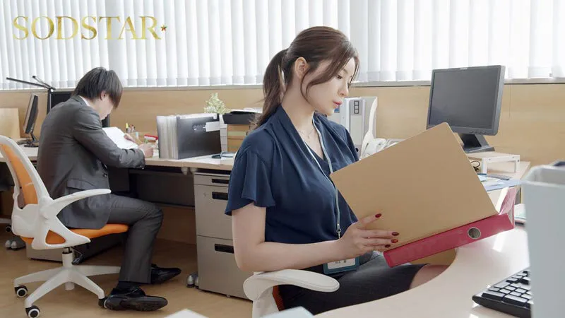 デキるバリキャリOL神木さんと出張先でホテル相部屋 とろっとろの舌を絡めて朝までベロチュウ性交 クールな先輩の本性は甘えたがりなキス魔痴女でした。神木麗 サンプル画像 3