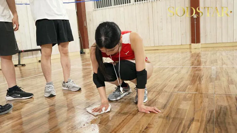 【合宿輪●テロ】冷めた目つきで指導するパワハラ美人顧問を性処理係にして徹底的に理解らせたwww 本庄鈴 サンプル画像 15