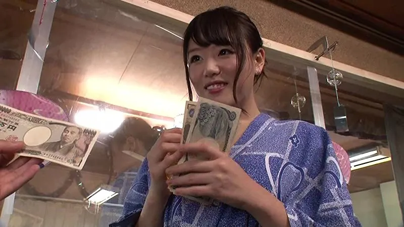 羞恥！彼氏連れ素人娘をマシンバイブでこっそり攻めまくれ！8 素人VSマシンバイブ 宴会場にマジックミラー特設スタジオを設置 番外編・温泉宿編 サンプル画像 1