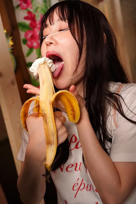 羞恥！彼氏連れ素人娘をマシンバイブでこっそり攻めまくれ！20素人VSマシンバイブ 激安居酒屋にマジックミラー特設スタジオを設置夏を楽しむ美肌露出多めの奔放な女子大生に中出し！！編 サンプル画像 16