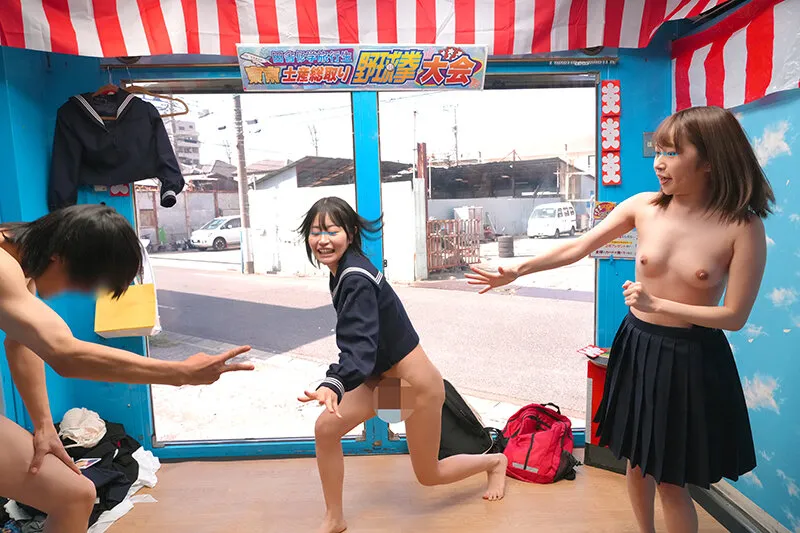 マジックミラー号ハードボイルドin浅草 東京で修学旅行を楽しむ田舎J〇と勝ったらその場でお土産10万円負けたら即ハメの野球拳勝負！キツキツウブマンにデカチン挿入目指して、ヨヨイのヨイ～♪ サンプル画像 3