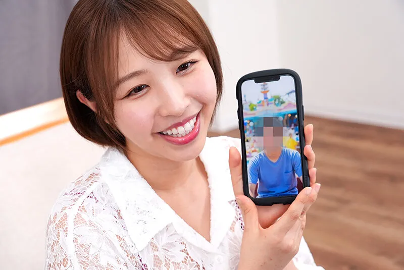 素人バラエティ 箱女！体は箱の中 感覚遮断スタイルDE彼氏にナマ電話チャレンジ！絶対に感じちゃダメなのに… 首の下から好き勝手いじくりまわされてイキ潮噴射が止められない！！ サンプル画像 1