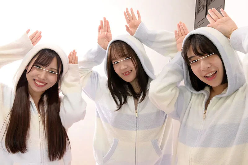 おにいちゃん！いっぱい私とモフモフして遊ぼう！ もふもふ部屋着にTバック尻の従妹がいっぱいエッチなことをしてきた！ サンプル画像 7