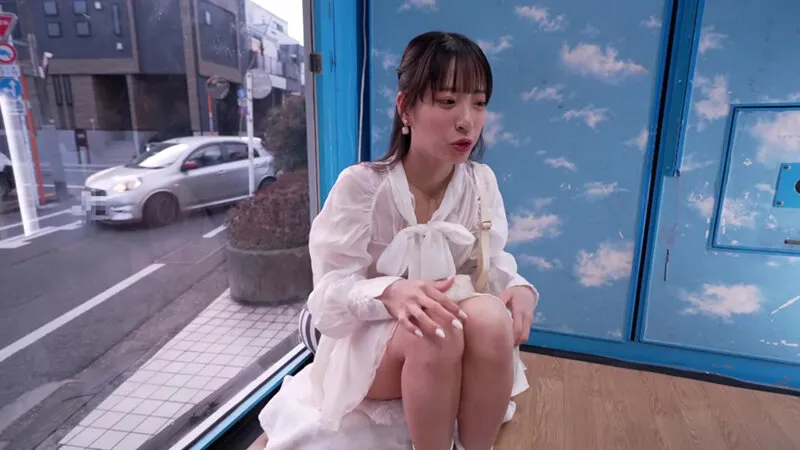 マジックミラー号ハードボイルド 街行く女子大生がハイレグの食い込みでチ〇コガード！ハイレグチンマン攻防チャレンジ！ 何度もモリマン クリ擦れでぬれぬれ羞恥！緩んだマ〇コにデカチン即挿入の罰ゲーム！！～リコちゃん編～ サンプル画像 2