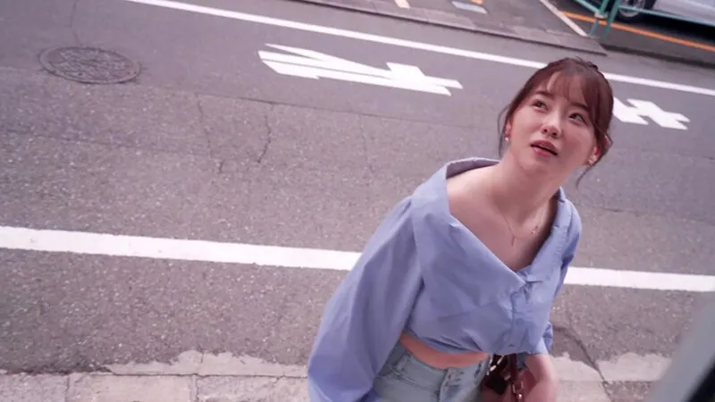 マジックミラー号ハードボイルド 街行く女子大生がハイレグの食い込みでチ〇コガード！ハイレグチンマン攻防チャレンジ！ 何度もモリマン クリ擦れでぬれぬれ羞恥！緩んだマ〇コにデカチン即挿入の罰ゲーム！！～ミレイ（メイリン）ちゃん編～ サンプル画像 1