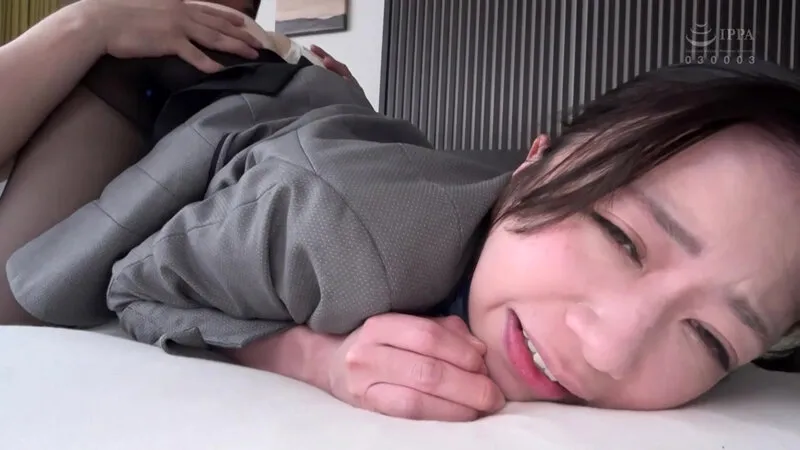 人妻スチュワーデスとごっくん性交 サンプル画像 16