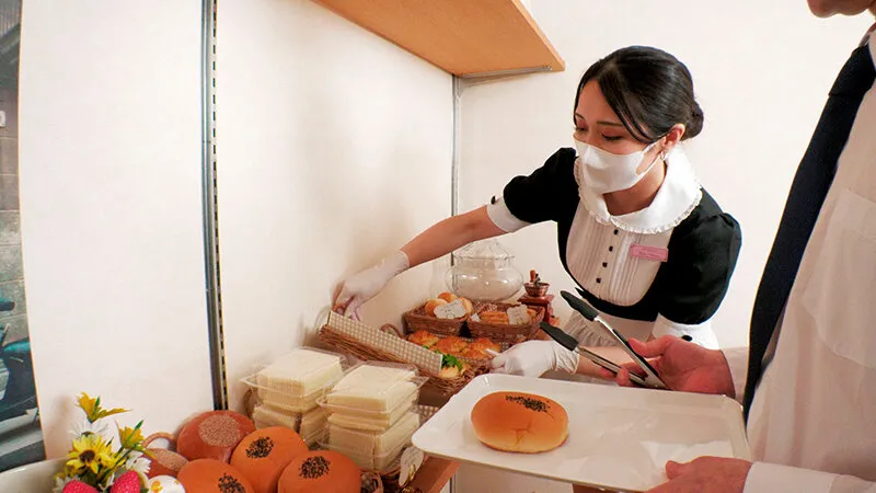 脱糞ベーカリーカフェ 自家製うんこギッシリ！れいかのうんパンでコーヒーブレイクしませんか？ サンプル画像 1