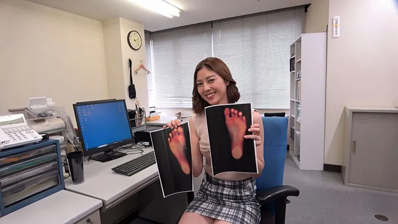 美熟女の足裏をふやけるまで舐めたい！ 卯水咲流 サンプル画像 9