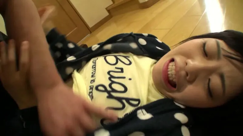 IBW厳選 尾行押し込みレ●プ映像集4時間 サンプル画像 11