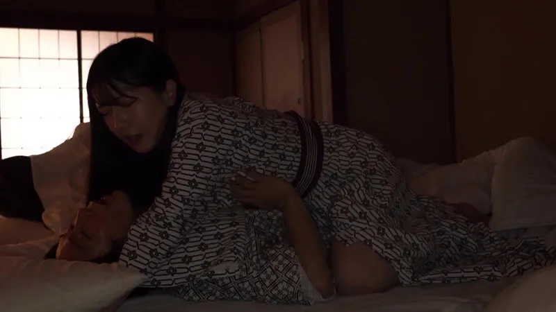 最後の家族旅行 浴衣姿の姉に魅了されて…中出しSEXした一泊二日 宮西ひかる サンプル画像 14