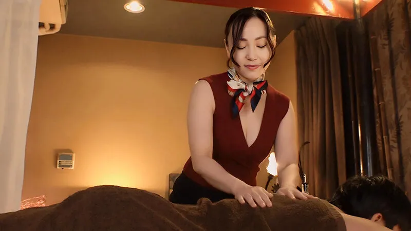 熟女エステ4名 熟女セラピストによるスペシャルマッサージに悶絶必至！！お店には内緒！？～ネットで話題のメンズエステサロン～ サンプル画像 14