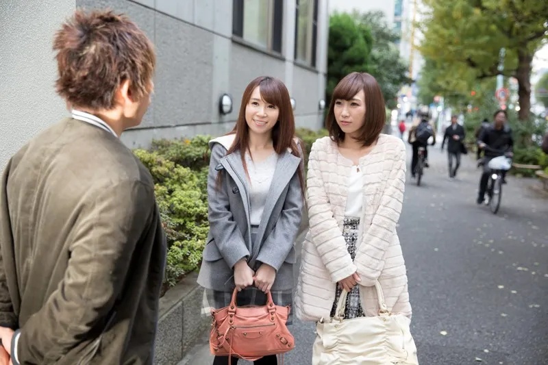 しみけんのガチ友ナンパ！リアル友達の前でイカセ・潮吹き・顔射・中出し！！ サンプル画像 6