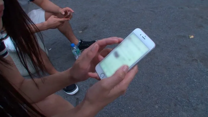 第1回！AV女優と会ってSEXするまで帰れませーんin恵比寿！！！ サンプル画像 11