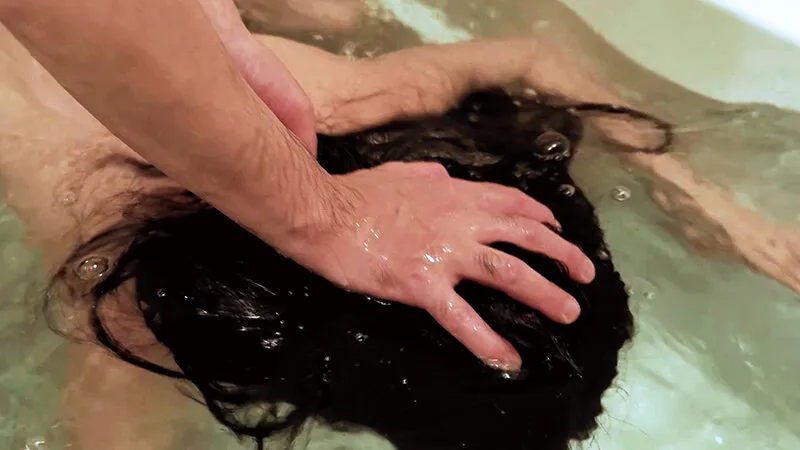 今日の獲物はこの母娘 24時間居座りレ●プ 06 サンプル画像 14