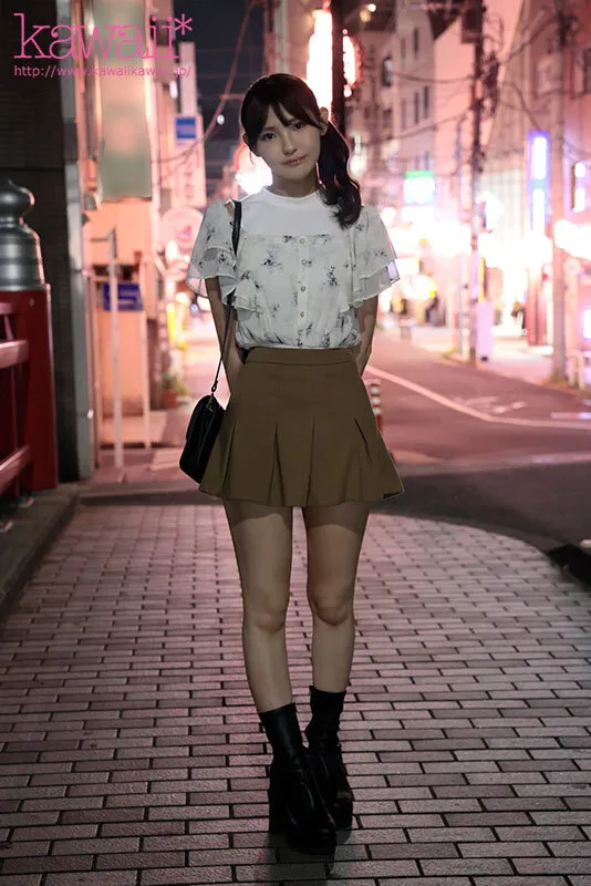 国内で最も可愛く最も全体スタイルが良いビル清掃員がAVデビュー！？クビレ54cm美巨乳 小泉楓さん（20） アダルト出演 サンプル画像 12