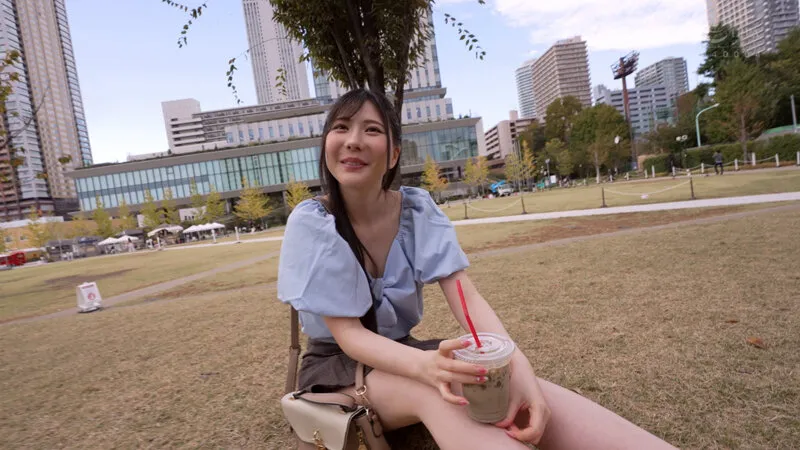 超有名女優達も素顔を晒したプライベート感満載のラブラブハメ撮りデート映像集～22時間33分8枚組BOX サンプル画像 9