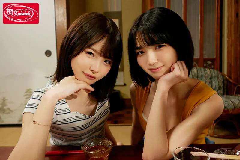 帰省先のド田舎で再会した幼馴染二人に密着挟まれ身動き出来ず奪い合い中出しされて汗だく痴女られた三日間 松本いちか 倉本すみれ サンプル画像 9