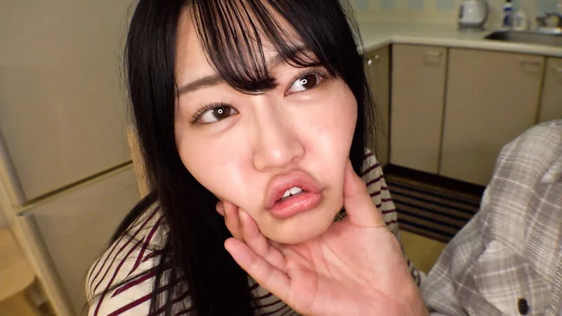 カプッ。ハムッ。興奮すると僕を咥える、甘噛みセフレ。彼女は僕のことをアイスクリームかなんかだと思っている。 サンプル画像 3