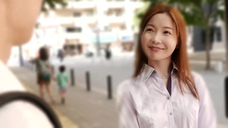 【4K】憧れの美人上司とまさかの相部屋で中出しSEX 小春まり サンプル画像 1