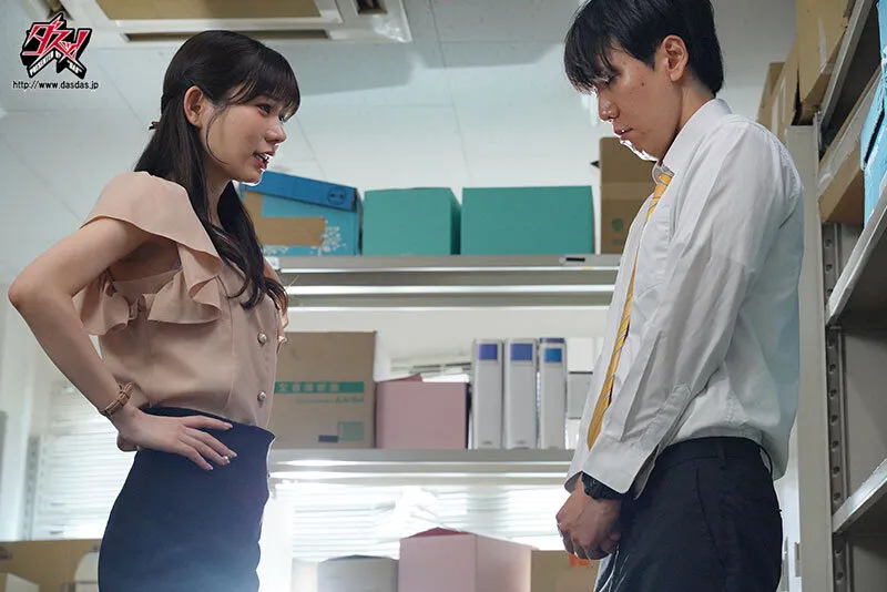 人格スワッピング！？ ゴミクズ上司が憑依した私のカラダ。元に戻る為ならッ…！清純さを捨てバカビッチになって、1発2発3発とポルチオ種付けSEXをたくさんしました。 五日市芽依 サンプル画像 1